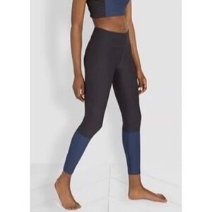 Outdoor Voices Dipped 7/8 Warmup Leggings Small